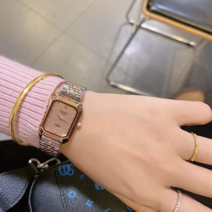 Rolex's understated luxury vintage watch from 1970 - Image 9