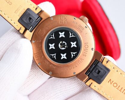 Louis Vuitton III watches - Image 9