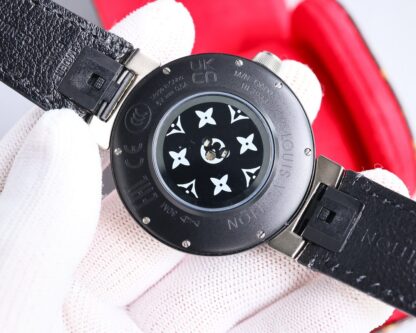 Louis Vuitton III watches - Image 9