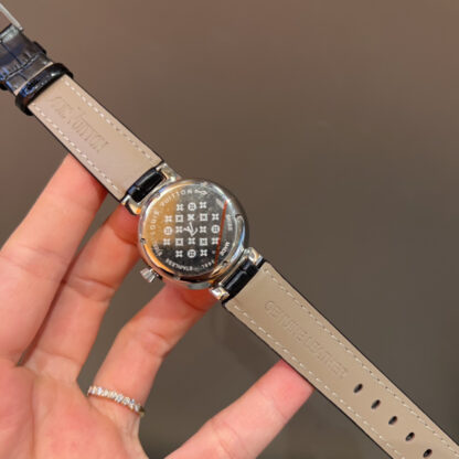 Louis Vuitton three-hand super hot watch - Image 8