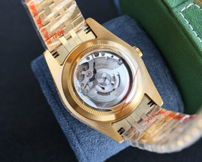 Rolex Custom Edition Sparkling Star Dial Shell dial - Image 8