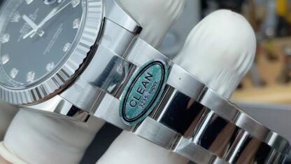 Rolex Black Dial Log - Image 9