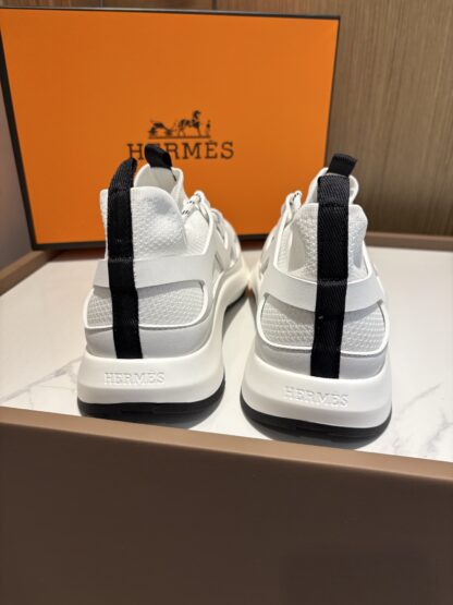 Hermes white and black fashion simple casual sports shoes - Image 9
