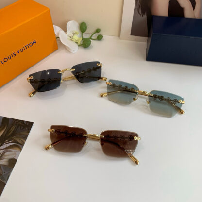LOUIS VUITTON Fashion Sunglasses - Image 10