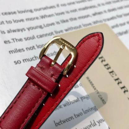 Burberry Classic Vintage Quartz Women's Watch - Image 9