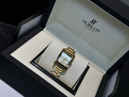 Burberry exquisite high-end fashion watches - Image 9