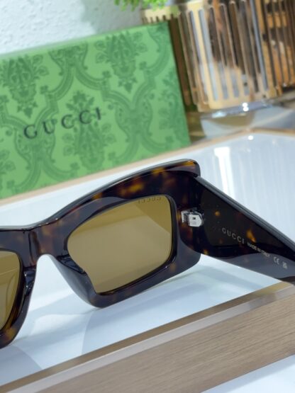 Gucci fashion sunglasses - Image 10