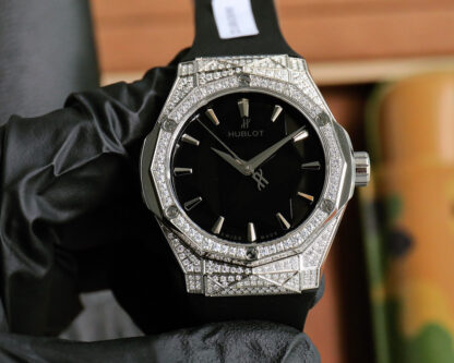 Hublot's second generation classic fusion watch - Image 8