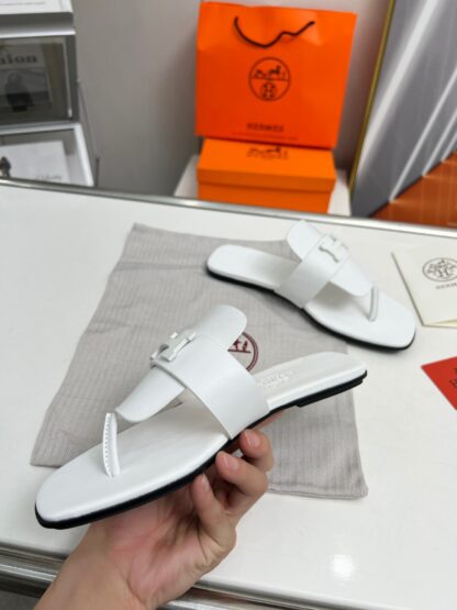 Hermès spring and summer white daily home travel vacation essential slippers - Image 8