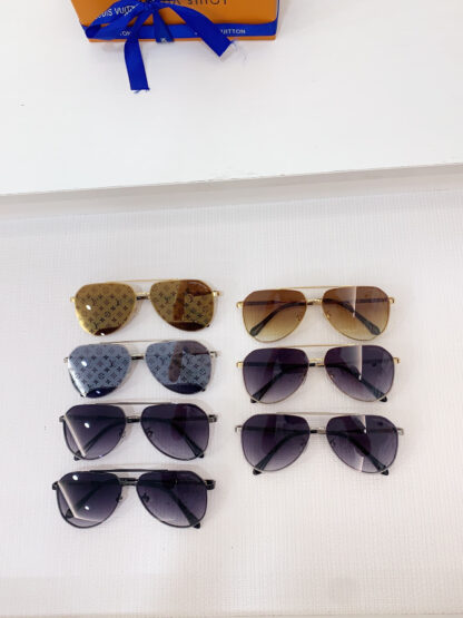 LOUIS VUITTON Fashion Sunglasses - Image 10