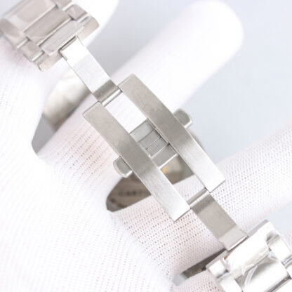 Cartier Elegant and Chic Mechanical Watch - Image 8