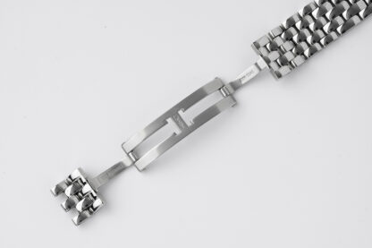 Cartier Classic Cheetah Series Elegant Watch - Image 8