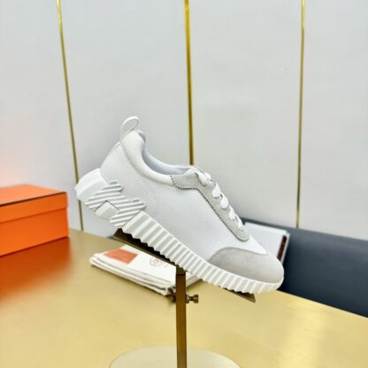 Hermès Spring and Summer Classic Couple Style British White and Gray Colorblock Sports Casual Shoes - Image 9
