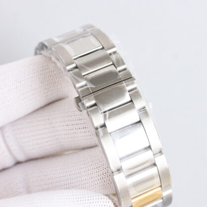 Cartier elegant and modern mechanical watch - Image 8