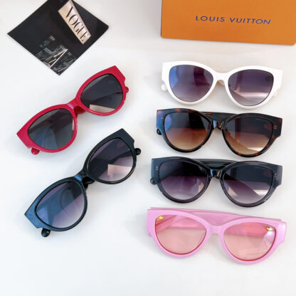 LOUIS VUITTON Fashion Sunglasses - Image 10