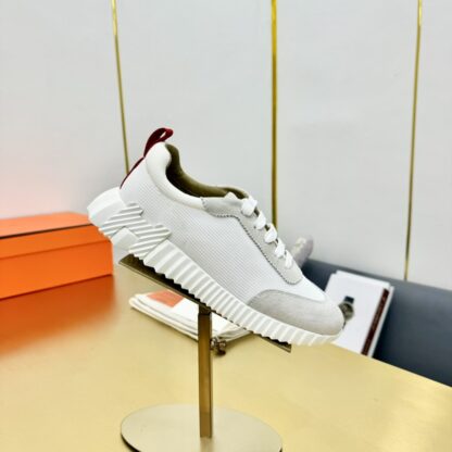 Hermès Spring and Summer Classic Couple Style British Gray and White Colorblock Sports Casual Shoes - Image 9