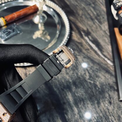 RichardMille fashionable and versatile mechanical watch - Image 9