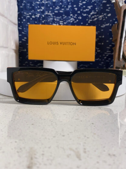 LOUIS VUITTON Fashion Sunglasses - Image 10