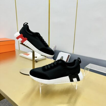 Hermès Spring/Summer Black, White and Red Couple Classic Sports Shoes - Image 9