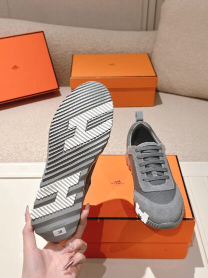 Hermes classic couple style dark gray comfortable casual sports dad shoes - Image 9