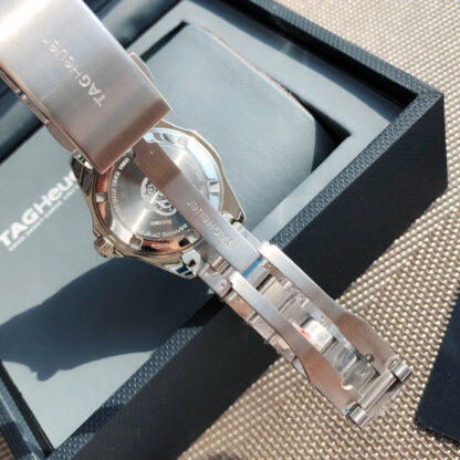 TAGHeuer Fashion Women's Quartz Watch - Image 8