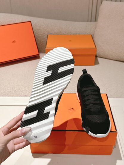 Hermes classic couple black comfortable casual sports shoes - Image 9