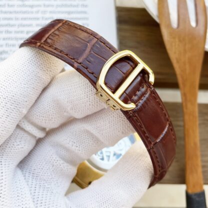 Cartier noble and elegant men's watch - Image 8