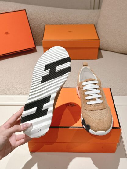 Hermes classic couple style apricot color comfortable casual sports dad shoes - Image 9