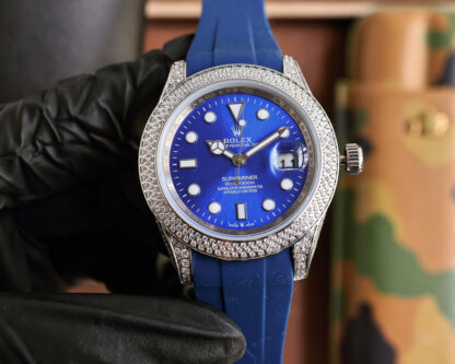 Rolex fully customized curved bezel perfectly fits the wrist - Image 9