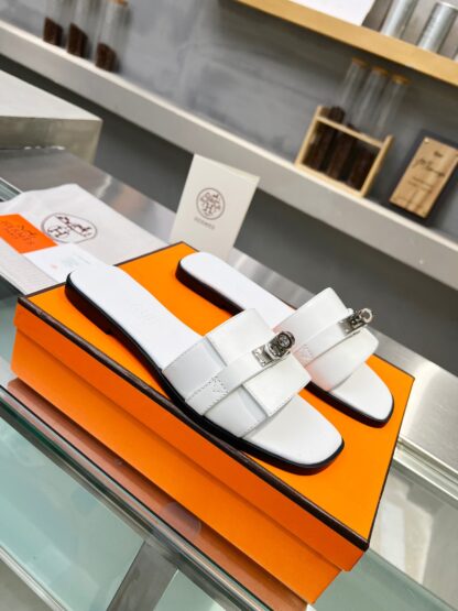 Hermès early spring new white handmade leather slippers - Image 9