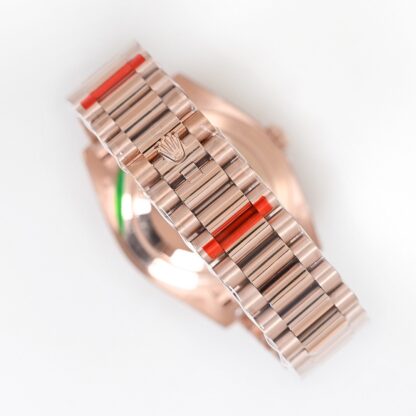Rolex Day-Date 36mm Series Calendar Watch - Image 9