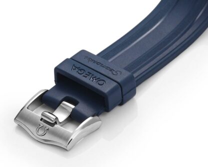 Omega's new Seamaster 300-meter 44mm chronograph wristwatch - Image 9