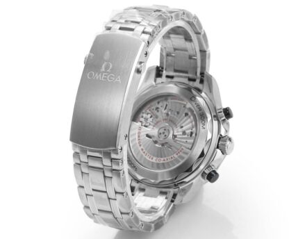 Omega's new Seamaster 300-meter 44mm chronograph wristwatch - Image 10