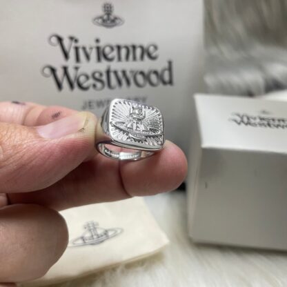 Vivienne Westwood Square Wax Saturn Ring - Image 9