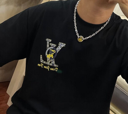 Vivienne Westwood classic large Saturn necklace unisex - Image 8