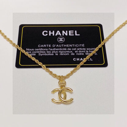 Chanel Classic Gold Pendant Necklace - Image 9