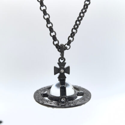 Vivienne Westwood three-dimensional large vintage carved Saturn necklace - Image 9