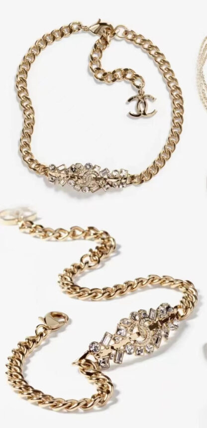 Chanel Classic Rhinestone All-match Necklace - Image 9