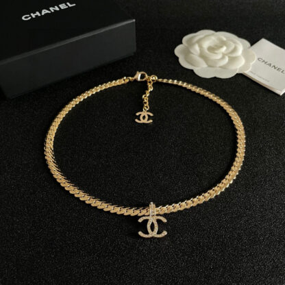Chanel exquisite versatile necklace - Image 9