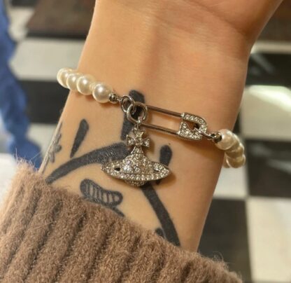 Vivienne Westwood Safety Pin Planet Pearl Bracelet - Image 9