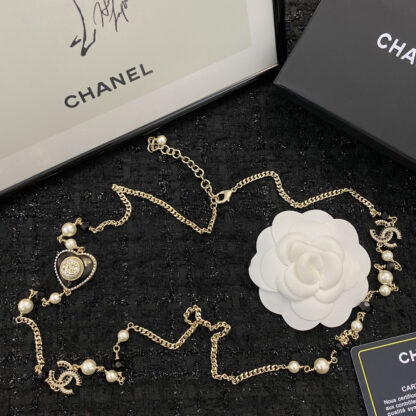 Chanel Delicate Black Heart Pearl Necklace - Image 9