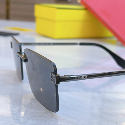 FENDI fashion trend sunglasses - Image 10