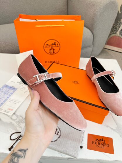 Hermès new light pink handmade comfortable trendy loafers - Image 9