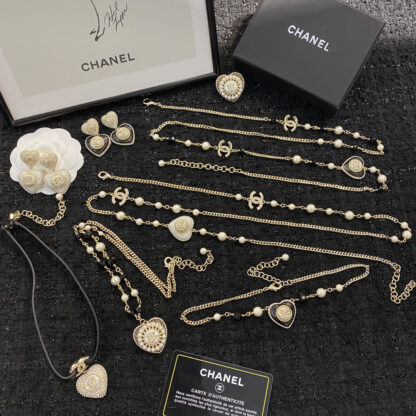 Chanel Mysterious Black Heart Necklace - Image 9