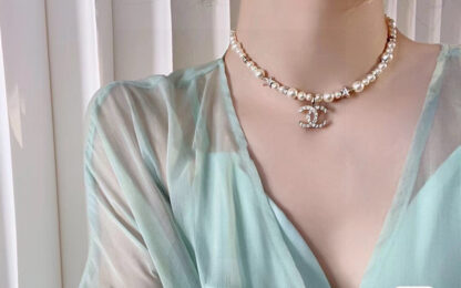 Chanel pearl necklace clavicle chain - Image 9
