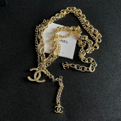 Chanel vintage elegant letter necklace - Image 7