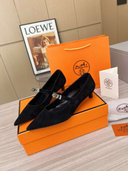Hermès black velvet, a must-have for a vacation, comfortable loafers - Image 9