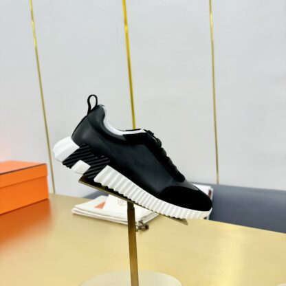 Hermès Spring and Summer Couple's Black and White Color Matching Sports Casual Shoes - Image 9
