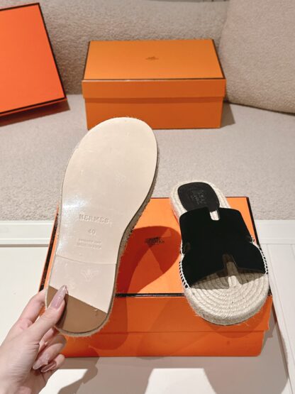 Hermès black spring and summer comfortable and fashionable straw slippers - Image 8