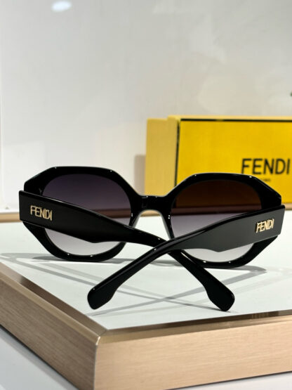 FENDI fashion trend sunglasses - Image 10